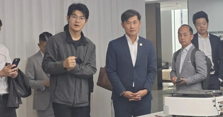 新加坡政商代表团走进优理奇：在苏州，看见具身智能走向真实场景